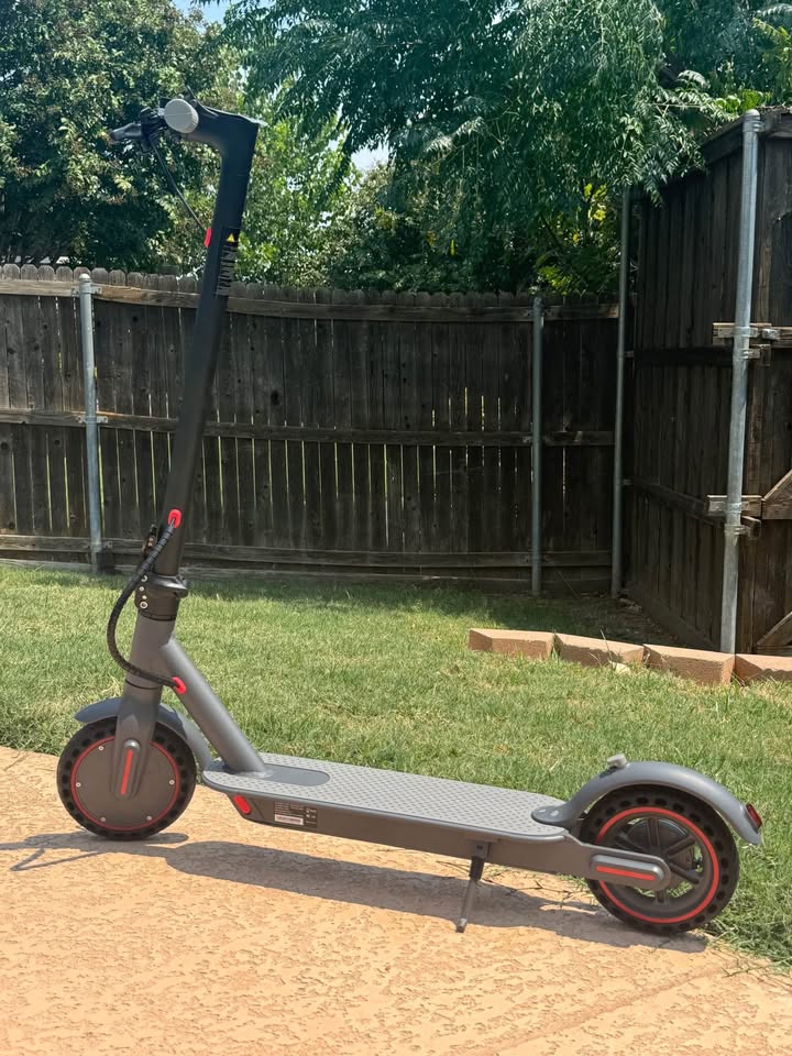 #2 Foldable Bluetooth Electric Scooter (Free Delivery in DFW) (Copy)
